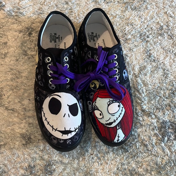 Size 10 Bradford Exchange Nightmare Before Christmas sneakers - Picture 1 of 4